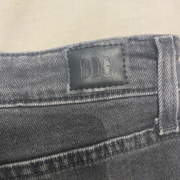 BDG kick flare crop jean - Picture 6 of 7